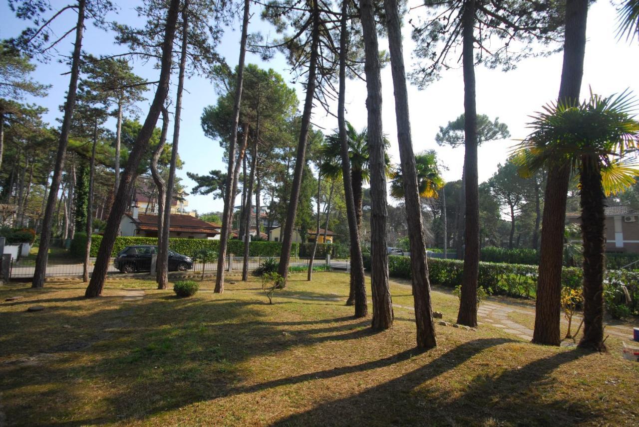 Villa Argia Lignano Sabbiadoro Exteriör bild